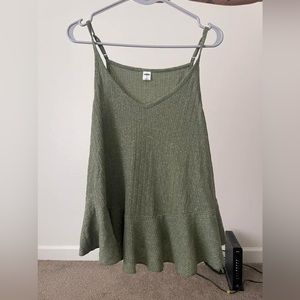 Old navy tank top with ruffle bottom. Medium